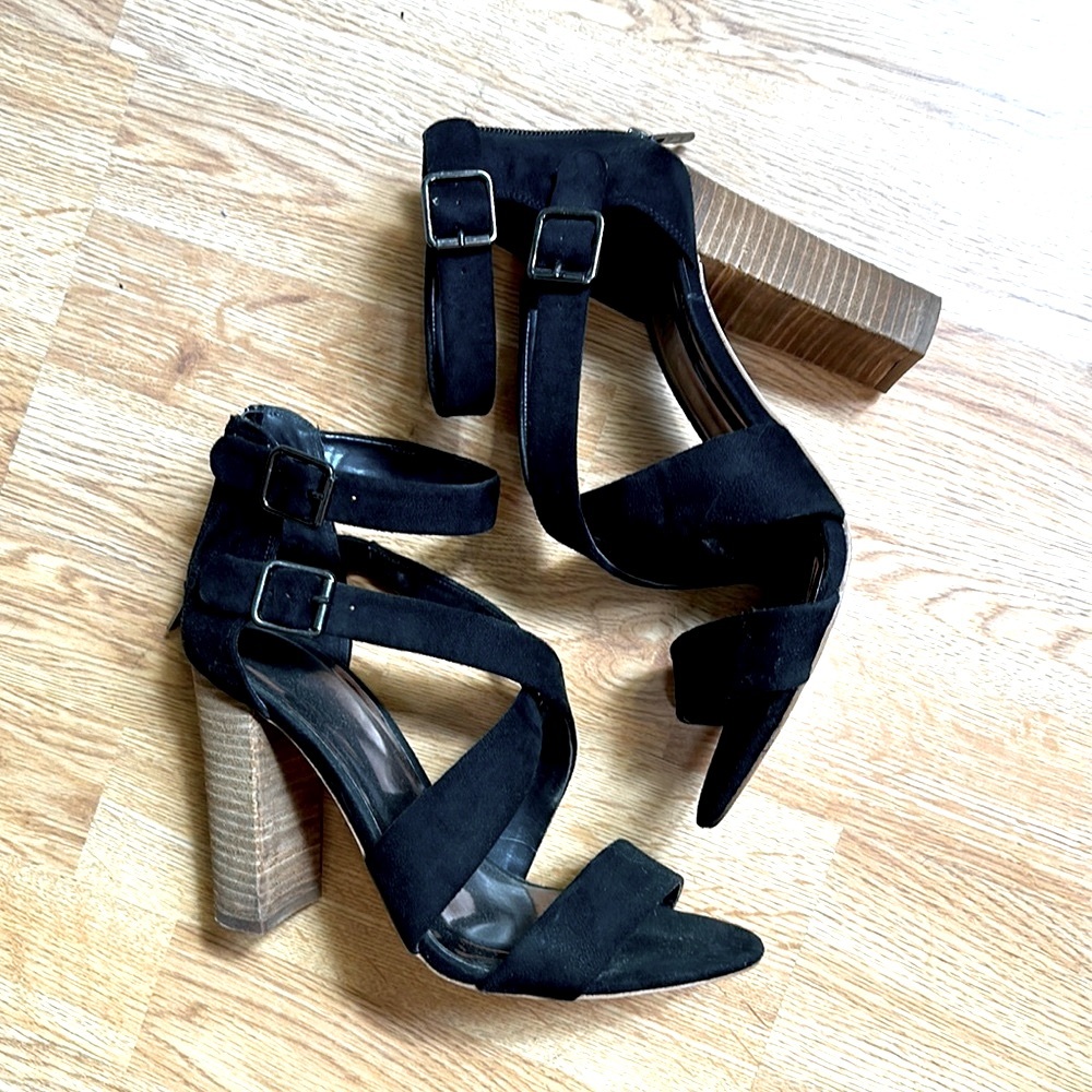 Carlos Santana Block Heels